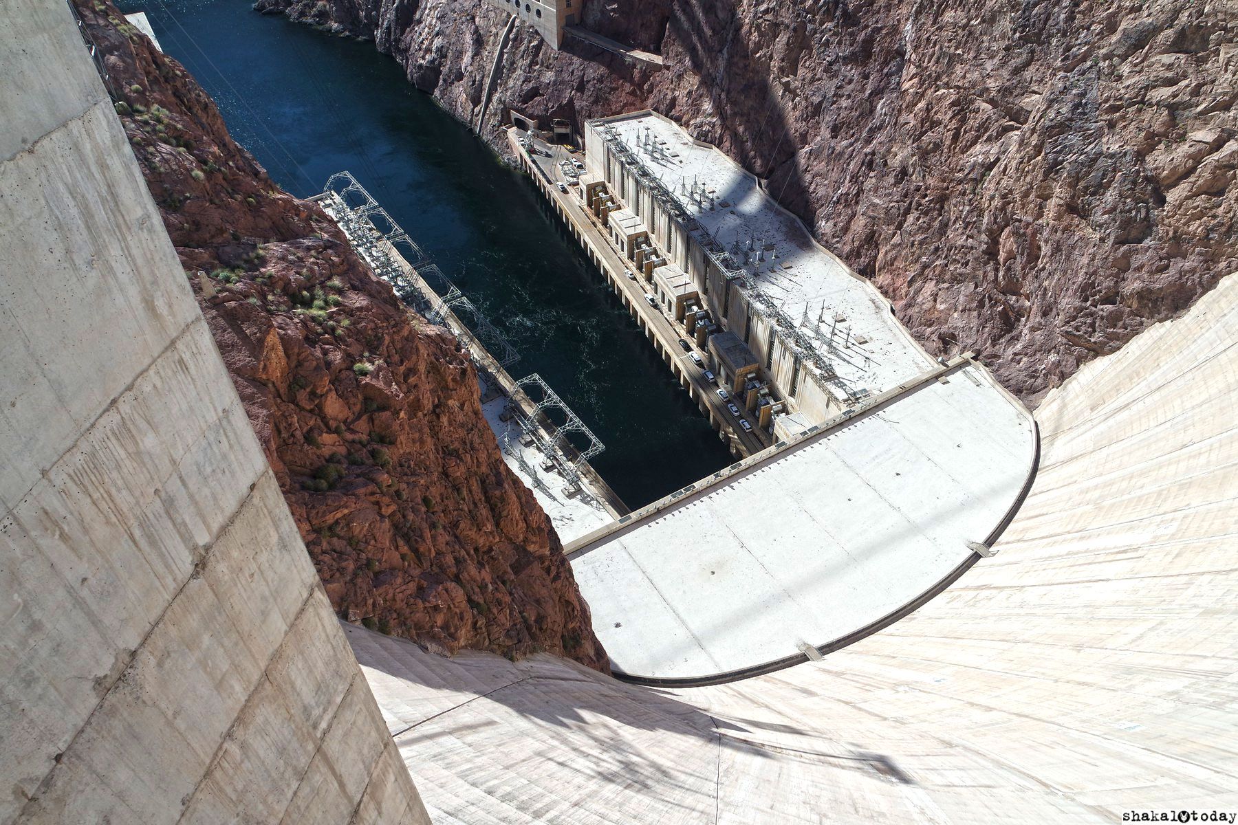 Shakal-Today-Hoover-Dam-0031.JPG